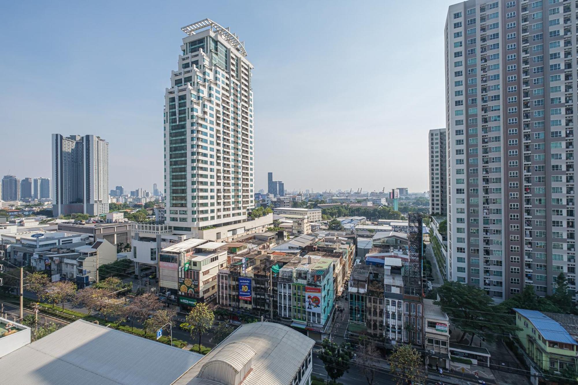 Boss Mansion Hotel Bangkok Exterior photo